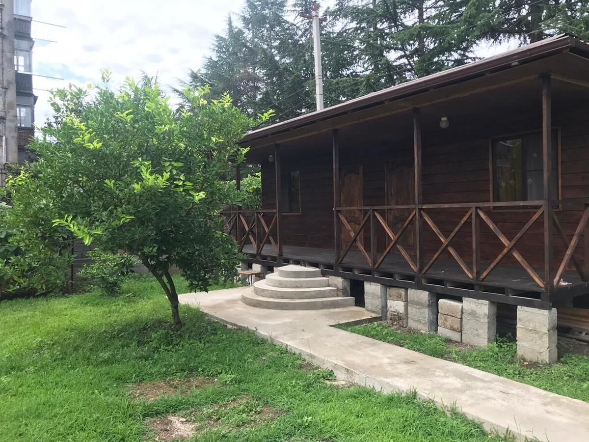 Гостевой дом Коттедж 1 (номер 1) Пицунда